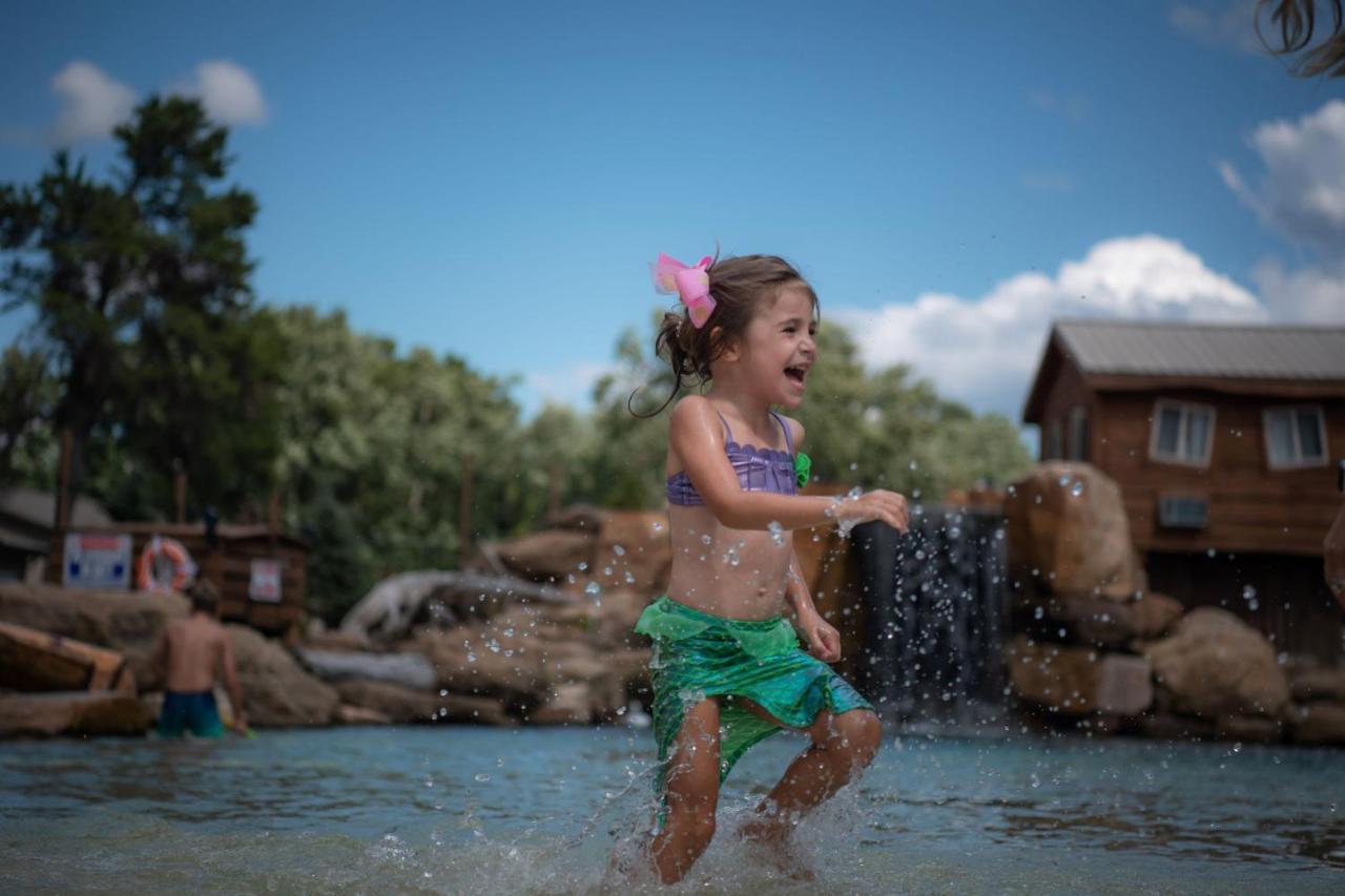 Natura Treescape Resort Wisconsin Dells Buitenkant foto